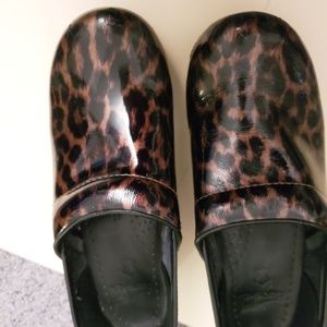 Dansko Women's Professional Clog - Patent Leopard